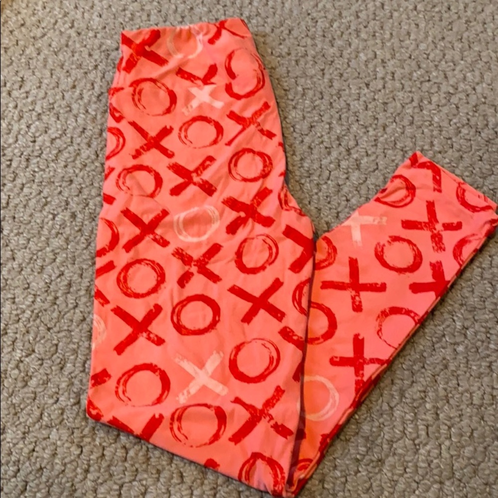 LuLaRoe one size fit leggings